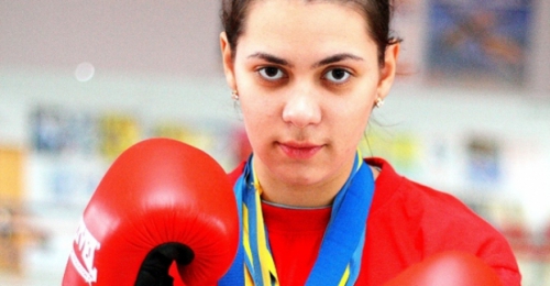 Викладач ХНУРЕ стала триразовою чемпіонкою світу з кікбоксингу