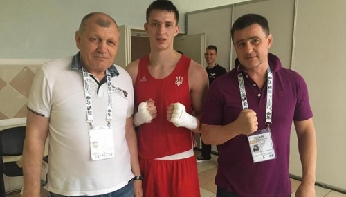 Харків'янин Рамазан Муслимов дебютував на чемпіонаті Європи з боксу з перемоги