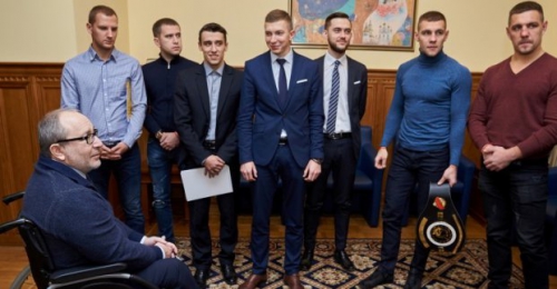 Геннадий Кернес встретился с чемпионами мира из Харькова