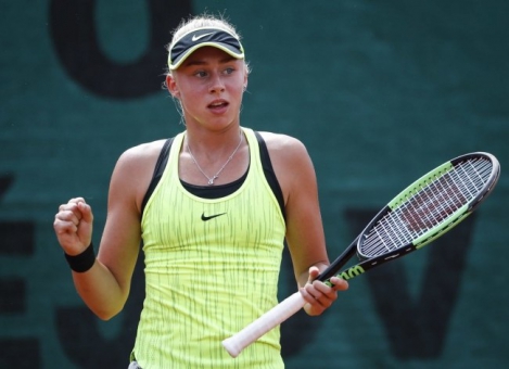 Дарина Лопатецька виграла дебютний професійний матч