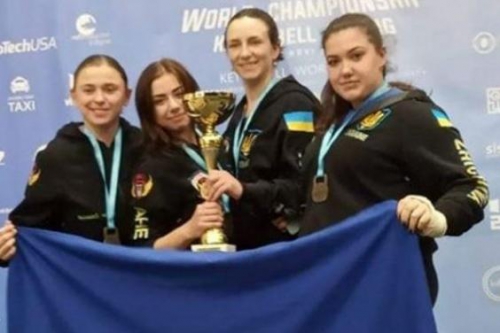 Марія Жигалова перемогла на чемпіонаті світу з гирьового спорту