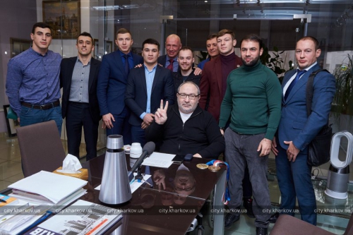 Геннадій Кернес зустрівся з чемпіонами та обговорив, як популяризувати спорт у Харкові