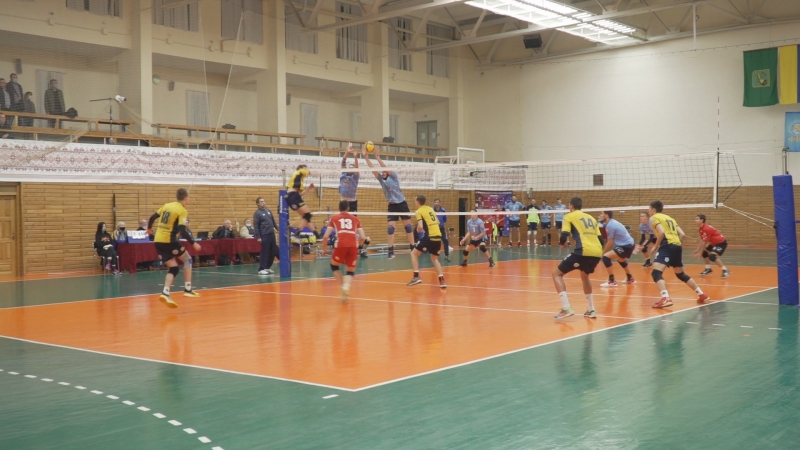 В Харькове состоялось мужское волейбольное «дерби»