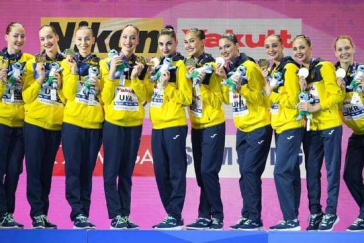Харьковские синхронистки стали абсолютными чемпионками Украины