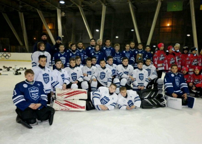 Юные харьковчане победили в домашнем Рождественском турнире по хоккею