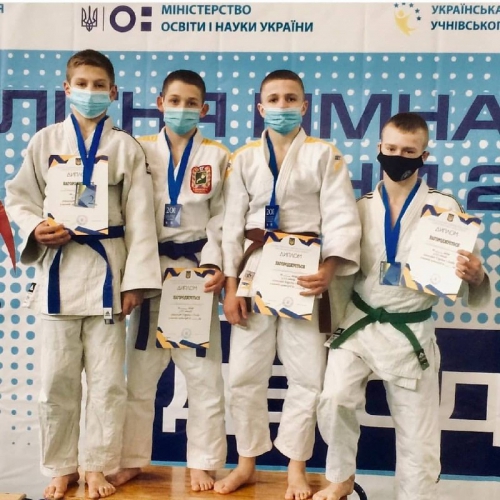 Харьковские школьники победно выступают на всеукраинской гимназиаде по дзюдо
