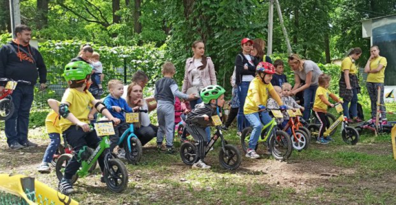В Харькове прошли детские велосоревнования