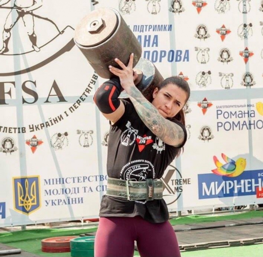 Харьковчанка установила рекорд Украины по богатырскому многоборью