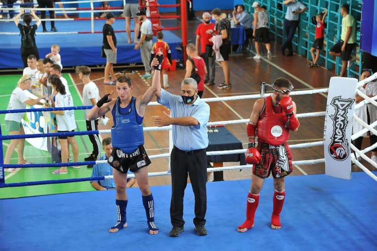 Харьковчане успешно выступили на чемпионатах Украины по таиландскому боксу
