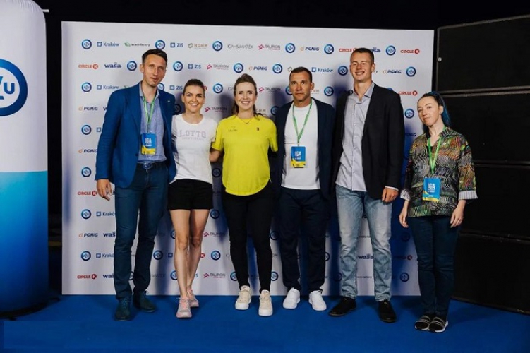 Світоліна, Шевченко і Стаховський взяли участь у благодійному тенісному матчі на підтримку України