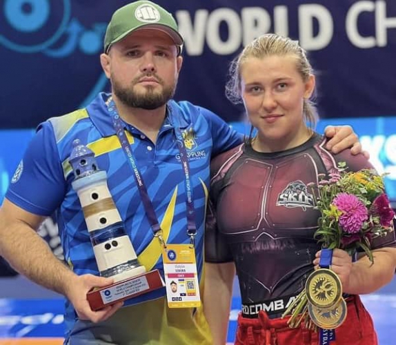 Степанова выиграла ЧМ по грэпплингу