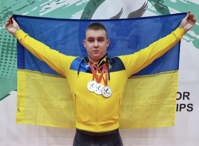 Евгений Янцевич – обладатель трех серебряных медалей ЧЕ по тяжелой атлетике