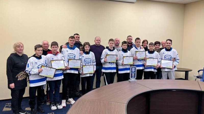 У Харкові нагородили юних хокеїстів-призерів ЧУ