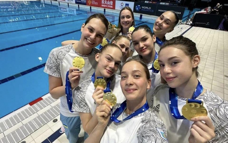 Харьковские русалочки завоевали золото в акробатической группе на Кубке мира в Монпелье
