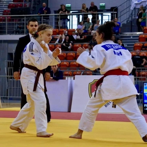 ��������� � �������� ����� ������ U15 � �����