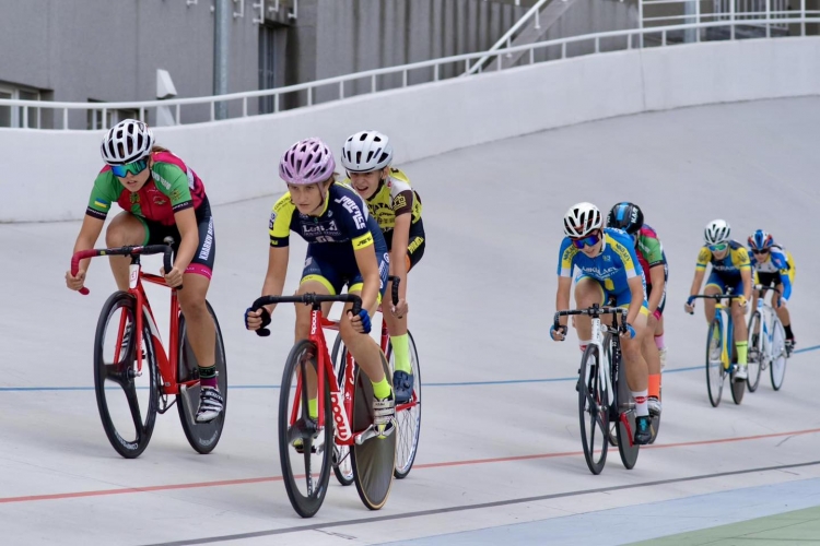 �������� ������������� ������� ��������� �� �� � ���������� �� �����