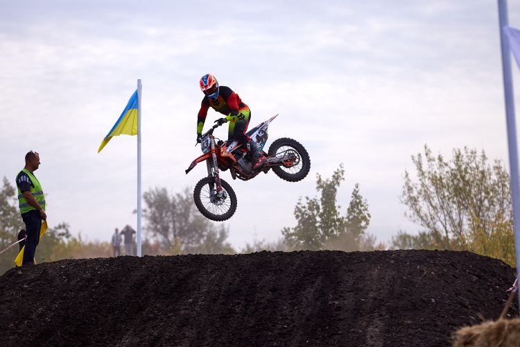 ������ �� 30 ����, � ������,  ������� �������� ����� ���� ������� � ��������� �FREEDOM�