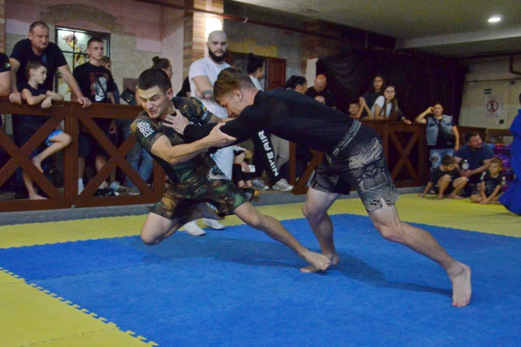 � ������ �������� �������� �������� � ����������� �����, ���������� ���ʼ�� �������� ����� ��� ������� ������. 