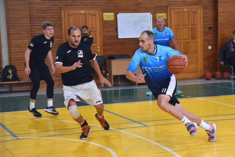 ��������� ���� � ���������� ���������� ������� ������ ������������, ����������� ��������� �� �������� ������������ �i���-����� �������