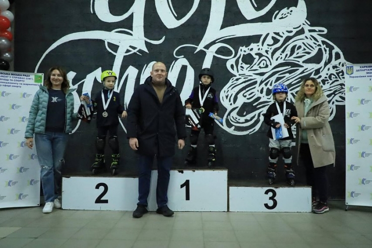 ��������, 10 ���������, �������� �������� � ������� � ������ �� ��������� �������� �Skate Cross�