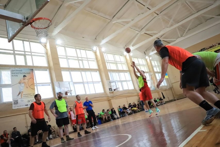 � ������ �������� �������� � ���������� ����� ������������������ 