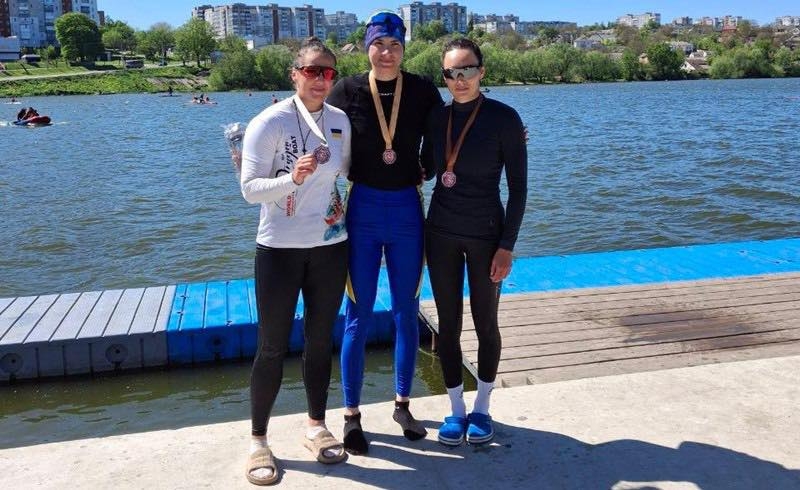 �������� ������������� � ������� ����� ������ � ���������� �� ��������� � �����