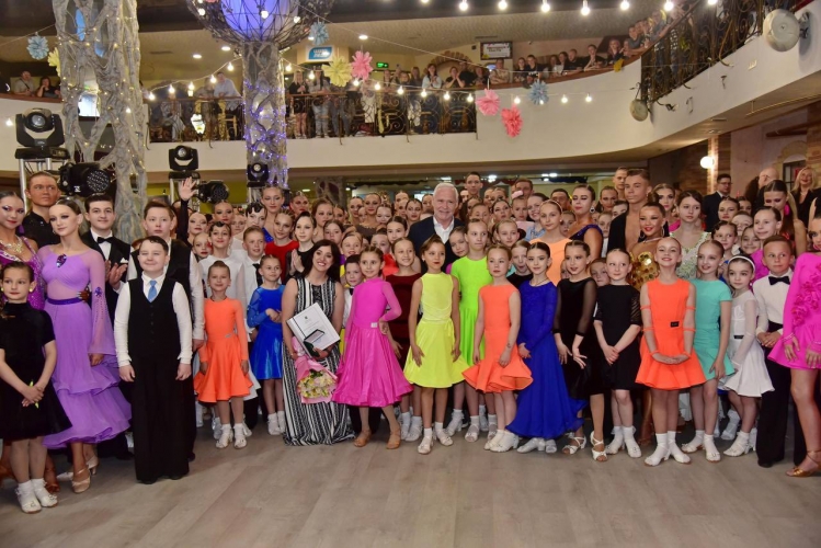 ����� ������ �� �����: � ������ ������� XIII ����� ������� ������ � ���������� ������