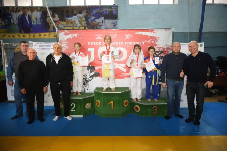 ������ ������� ������ � ����� � ����, �������� � ��������� ���������� ���