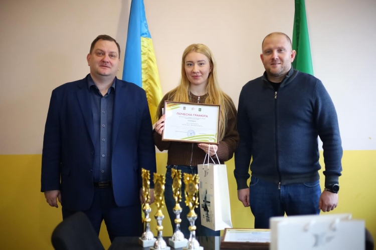 � ������ ��������� ������� ����� ����������� ������