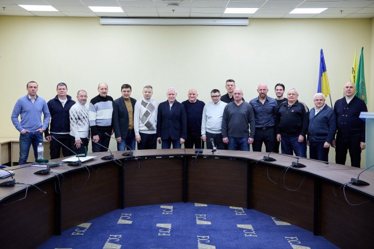 � ������ ��������� 100-���� ���������