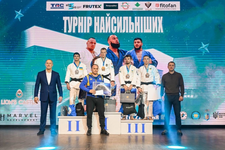 �������� �������� ���� ��������� �� ������ ������������ � ����� � �����