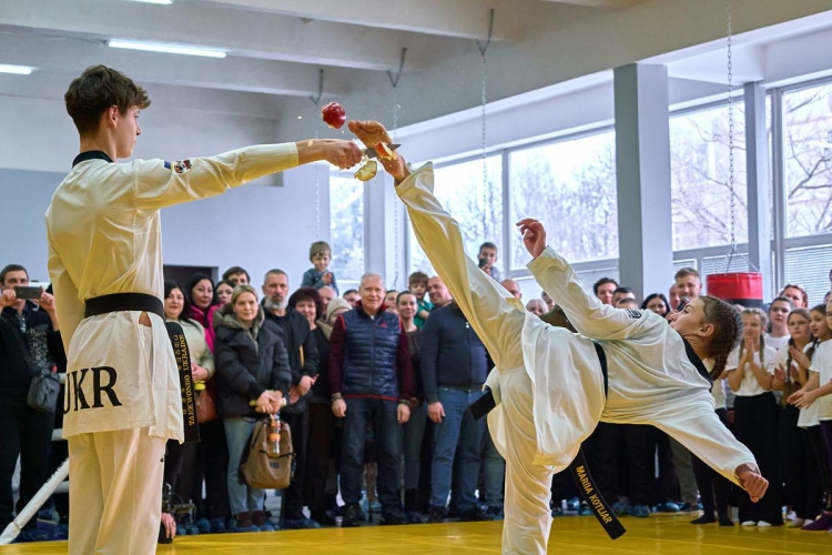 � ���-���� ������ ����� �� ���� ���������� ���� �����